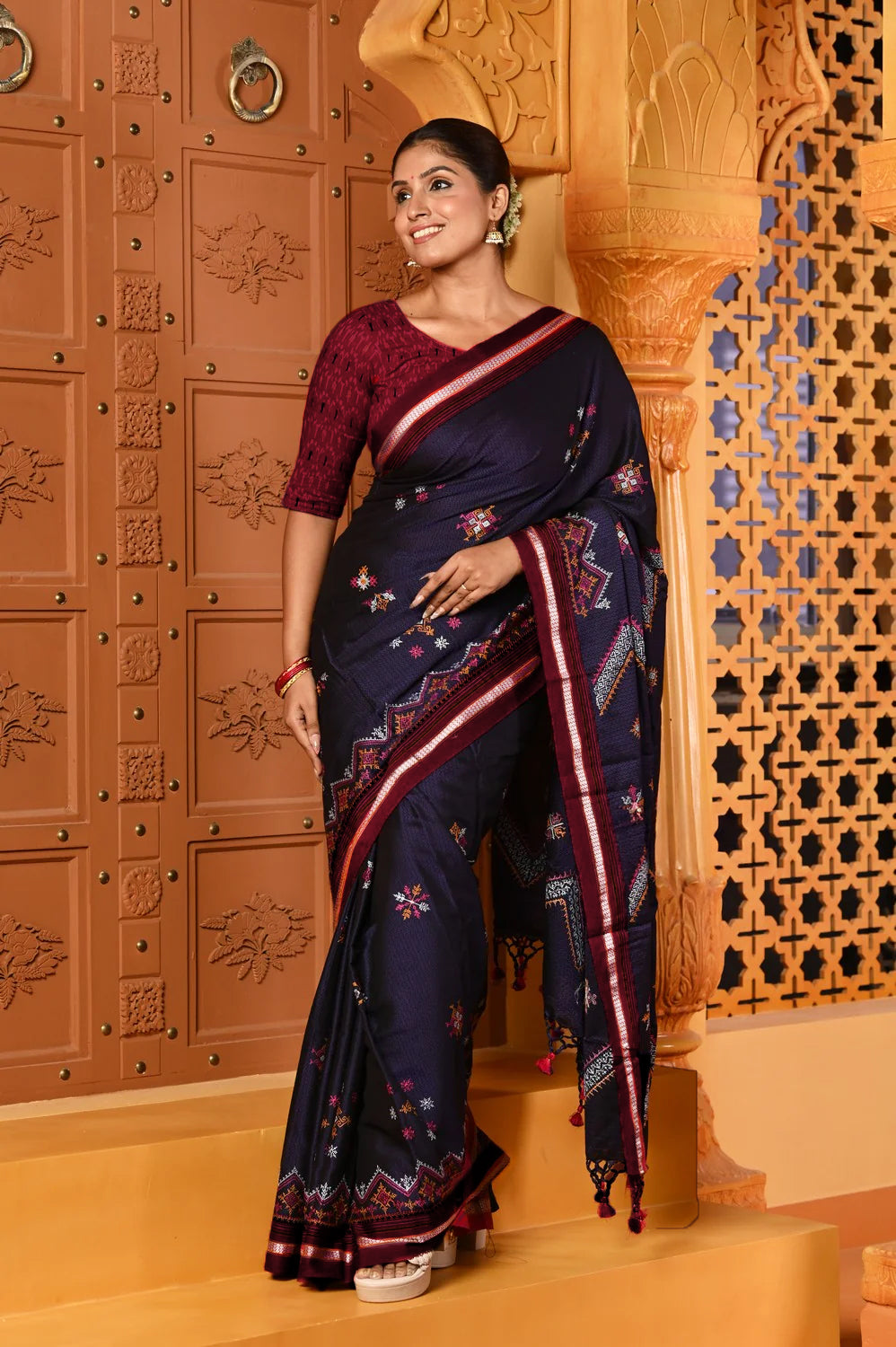 Traditional Handwoven Khun Cotton Resham Saree With Kashida Work